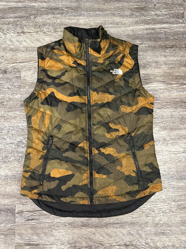 Vest Puffer & Quilted By The North Face In Camouflage Print, Size: M