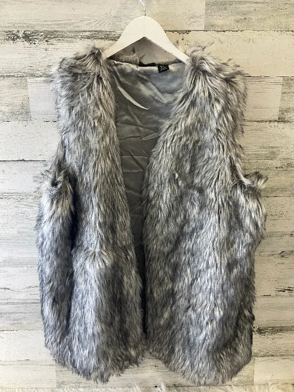 Vest Faux Fur & Sherpa By Rachel Zoe In Grey, Size: 2x