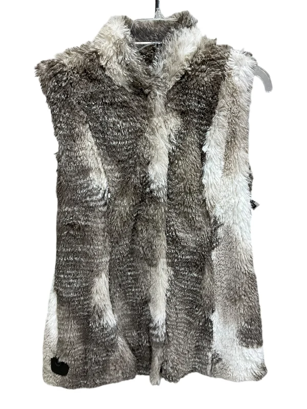 Vest Faux Fur & Sherpa By Cabi In Tan, Size: S